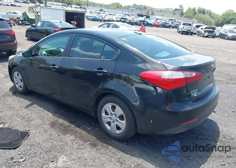 2015 Kia Forte Lx z USA, uszkodzony, nr VIN KNAFK4A6XF5322913